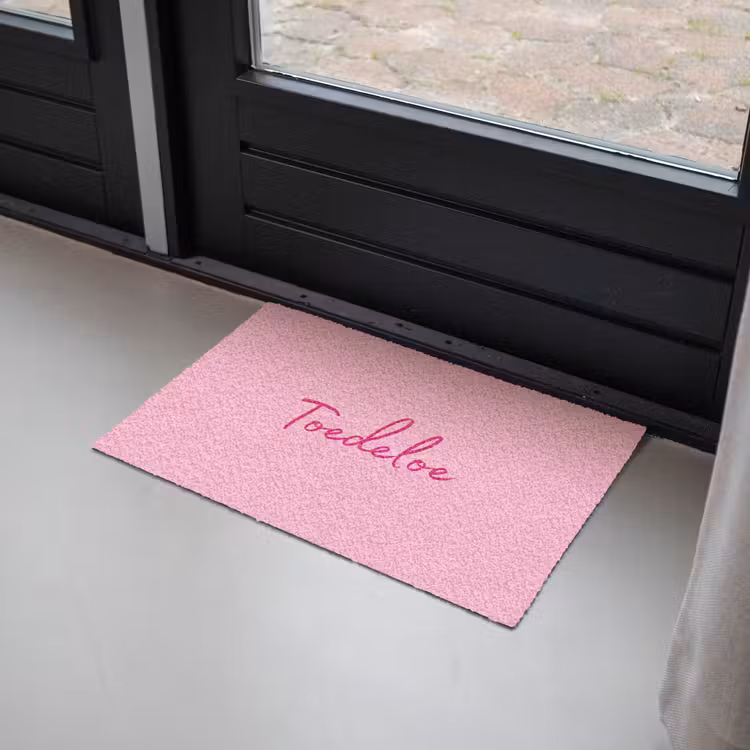 Toedeloe - Roze - Minimalistisch Deurmat klein -sfeer2