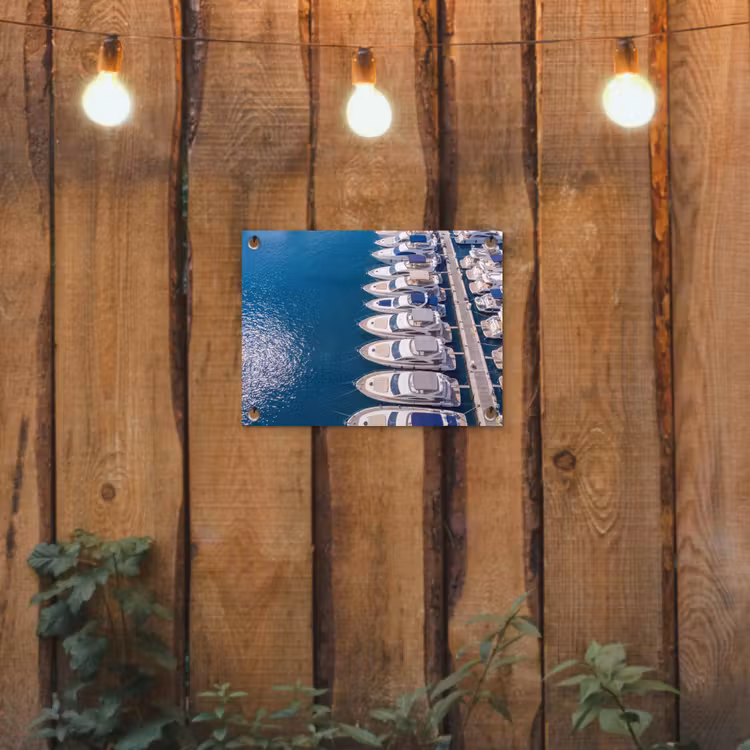 Boot - Jachthaven - Water - Zomer - Blauw tuinposter los doek klein -sfeer1