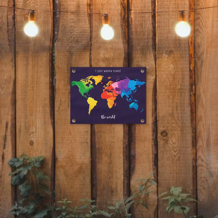 Kleurrijk - Wereldkaart - Travel - Quote tuinposter los doek klein -sfeer1