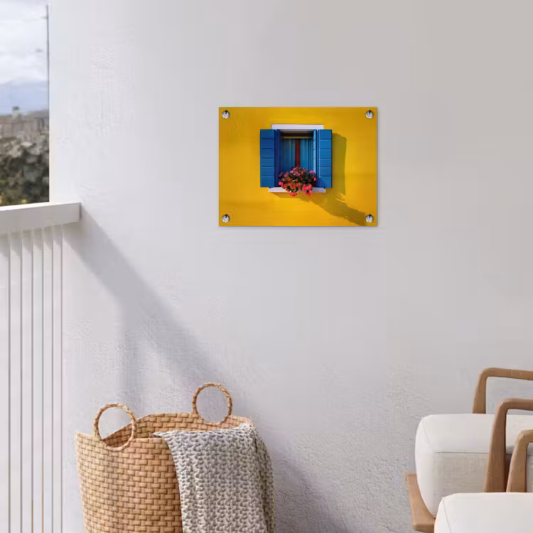Raam - Bloemen - Gele muur tuinposter los doek klein -sfeer8