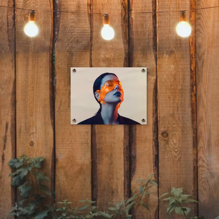 Vrouw - Oranje - Abstract - Modern - Kleurrijk tuinposter los doek klein -sfeer1