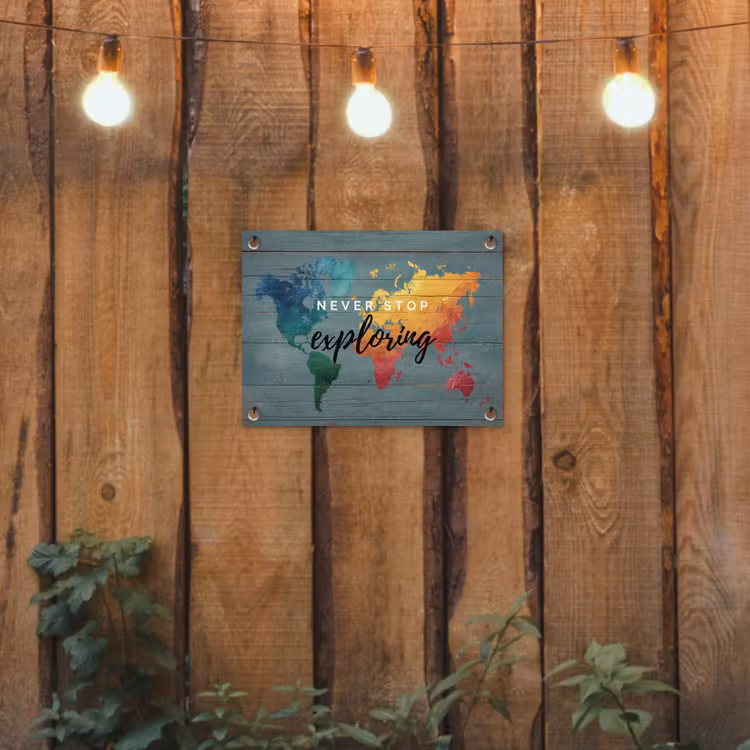 Hout - Wereldkaart - Regenboog - Exploring tuinposter los doek klein -sfeer1