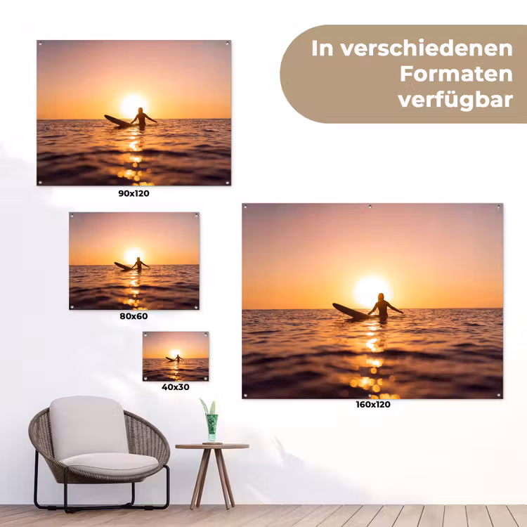 Persoon - Surfen - Zonsondergang - Zee - Oranje tuinposter los doek klein -Xsfeer9_DE