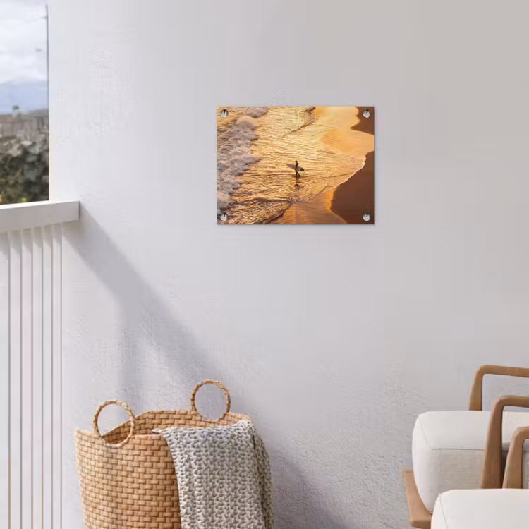 Surfer - Strand - Zonsondergang - Oceaan - Goud tuinposter los doek klein -sfeer8