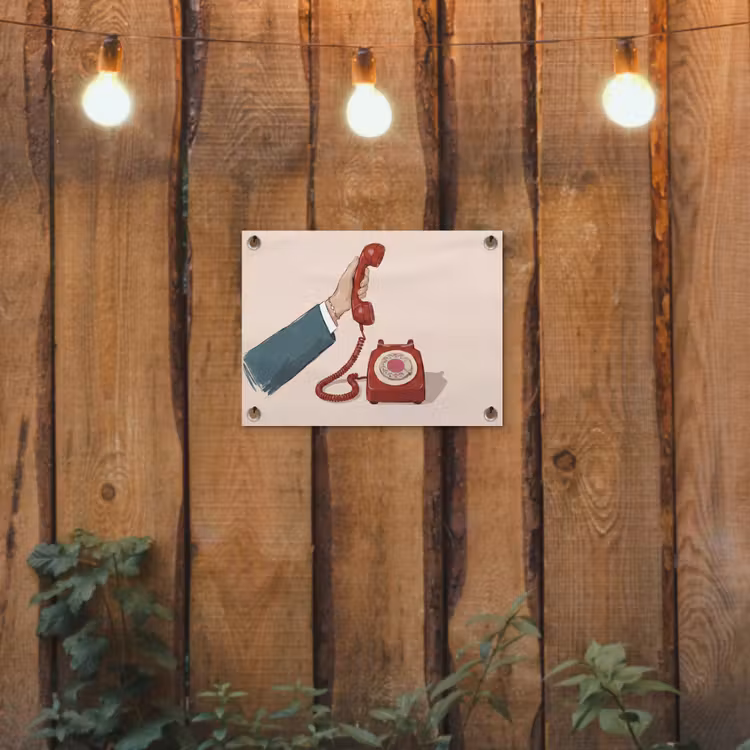 Telefoon - Hand - Vintage - Communicatie - Rood tuinposter los doek klein -sfeer1