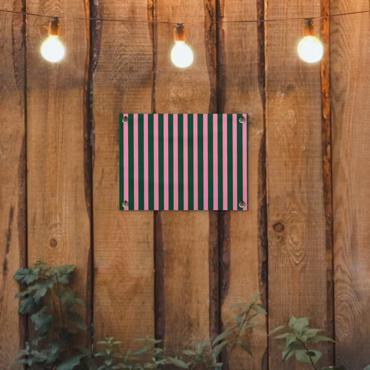 Verticale strepen - Groen - Roze tuinposter los doek klein 239 -sfeer1