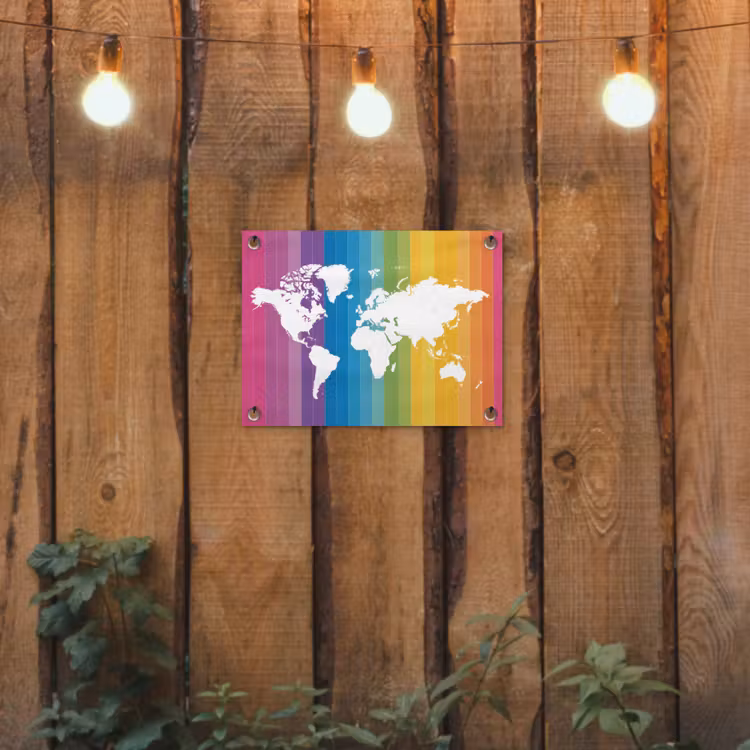 Wit - Wereldkaart - Regenboog - Banen tuinposter los doek klein -sfeer1