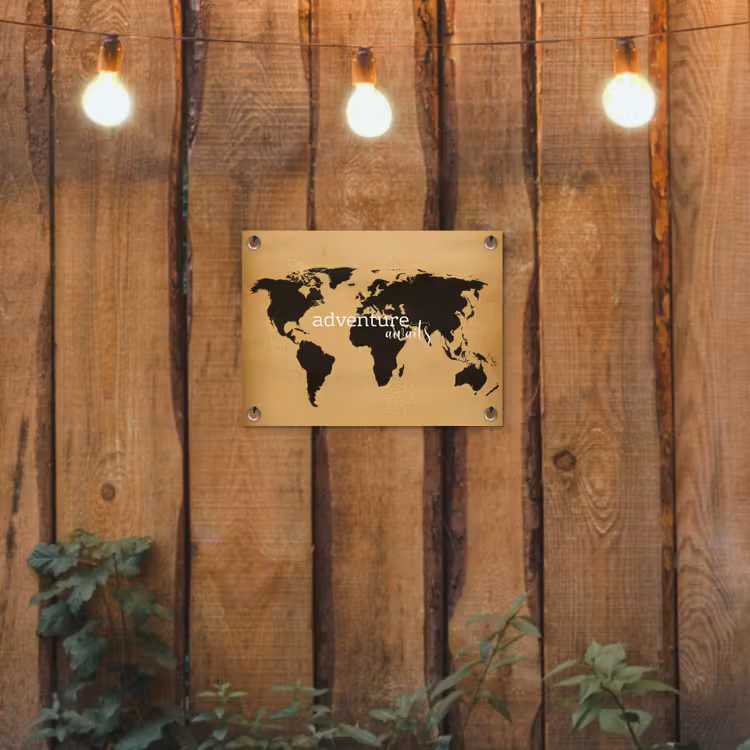 Wereldkaart - Adventure - Beige tuinposter los doek klein -sfeer1