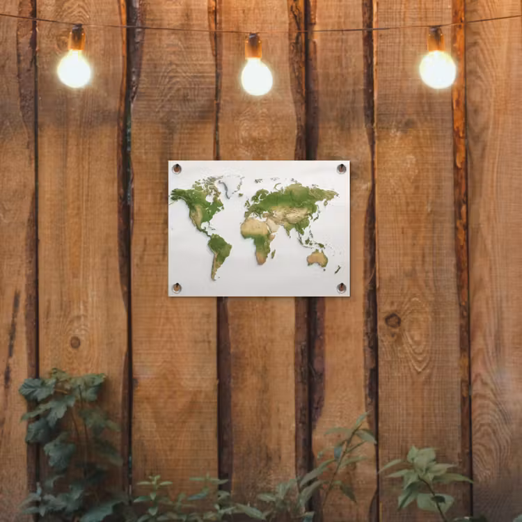 Wereldkaart - Natuurlijke kleuren - reliëfstijl tuinposter los doek klein -sfeer1