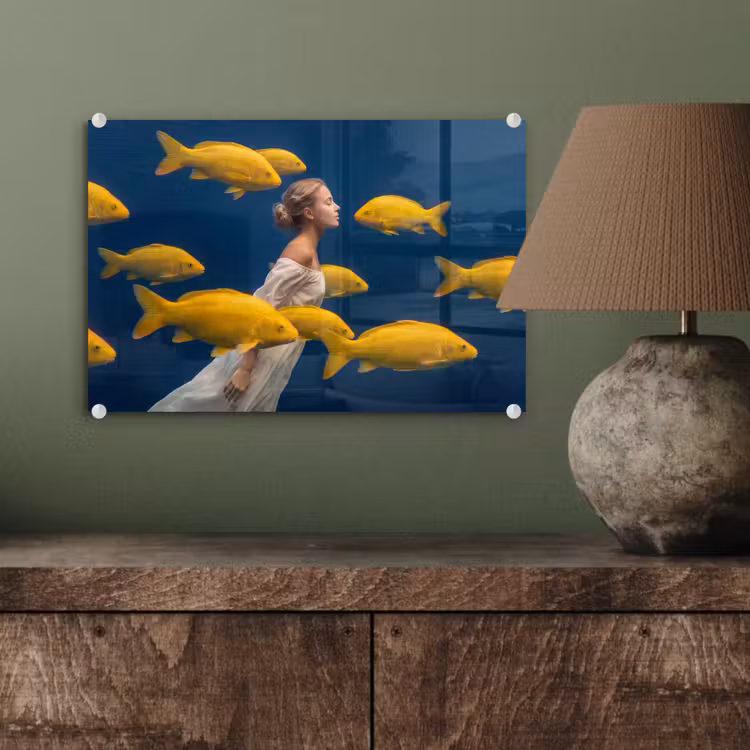 Vrouw - Vis - Water - Natuur - Geel plexiglas 5mm klein -wsfeer2_DE