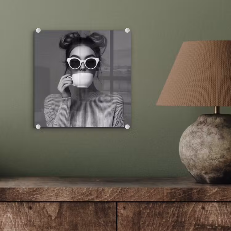 Vrouw - Koffie - Zwart - Wit plexiglas 5mm klein -sfeer3