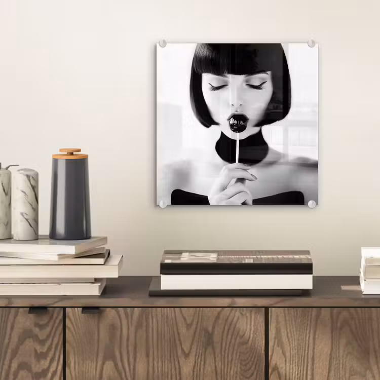 Vrouw - Lolly - Zwart - Wit plexiglas 5mm klein -sfeer1