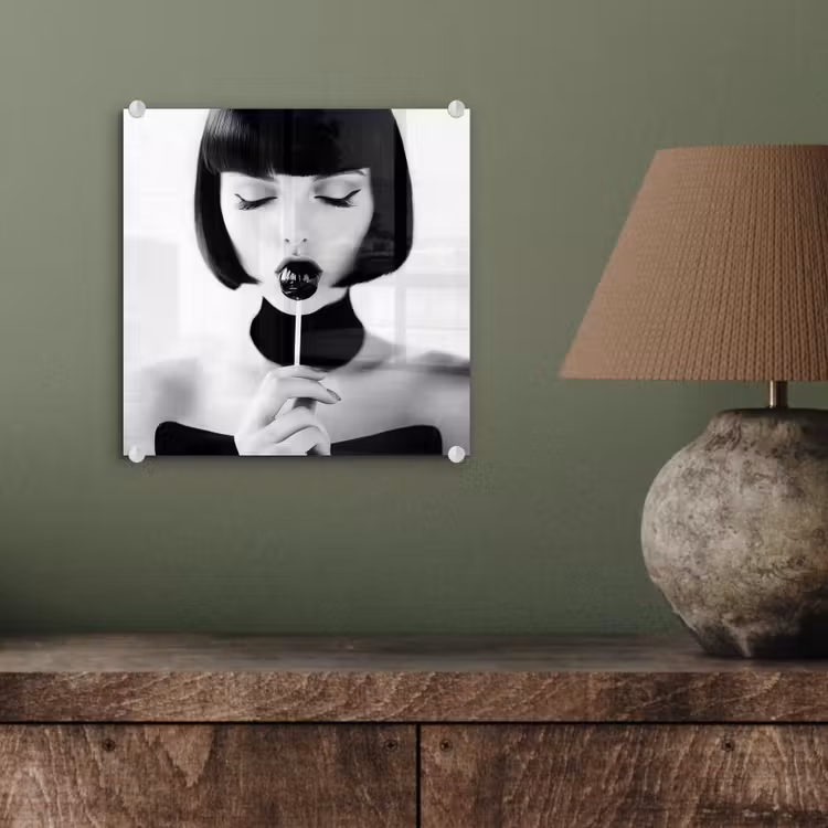 Vrouw - Lolly - Zwart - Wit plexiglas 5mm klein -sfeer3