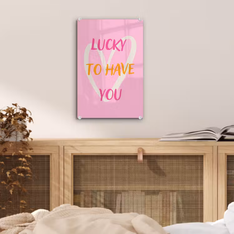 Lucky - Love - Valentijn - Roze plexiglas 5mm klein -sfeer4
