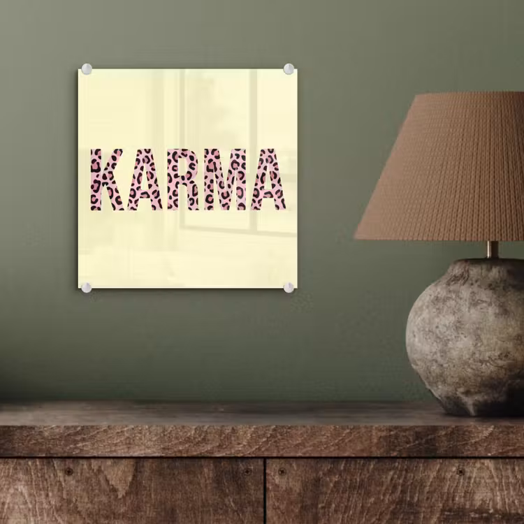 Karma - Luipaardprint - Geel plexiglas 5mm klein -sfeer3