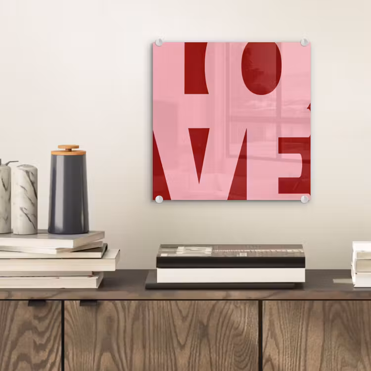 Love - Rood - Blokletters plexiglas 5mm klein -sfeer1