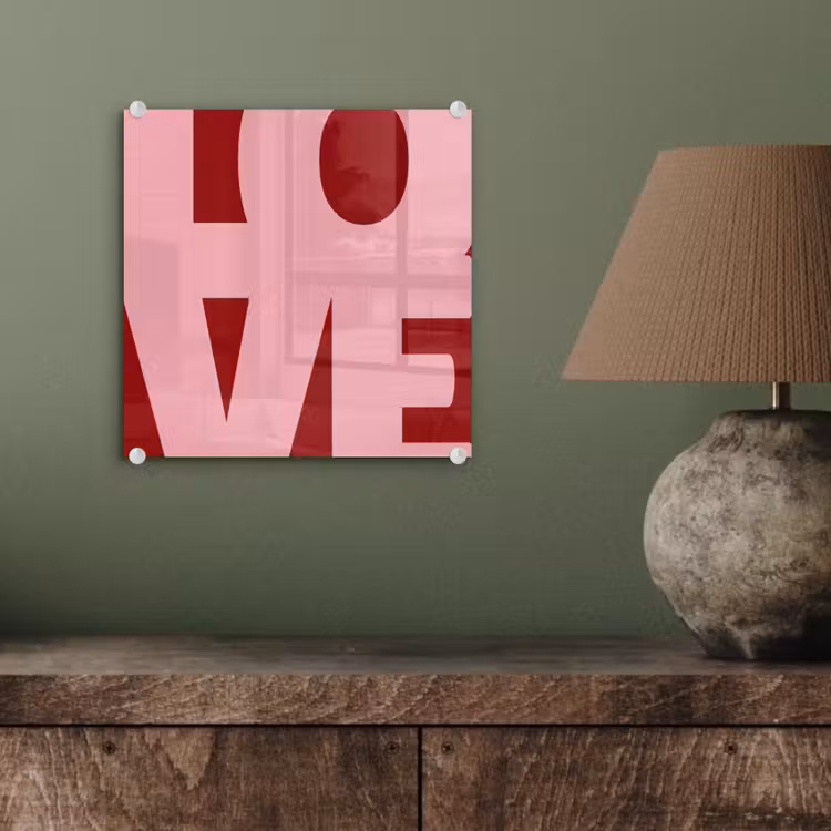 Love - Rood - Blokletters plexiglas 5mm klein -sfeer3