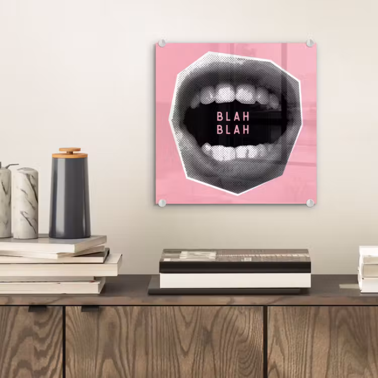 Mond - BLAH BLAH - Roze plexiglas 5mm klein -sfeer1