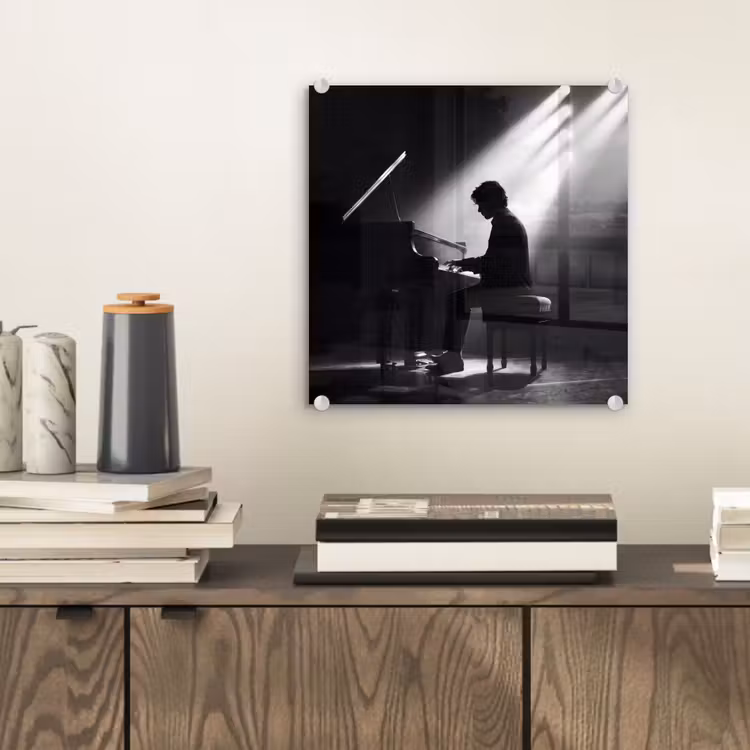 Persoon - Piano - Muziek - Zwart-wit - Podium plexiglas 5mm klein -sfeer1