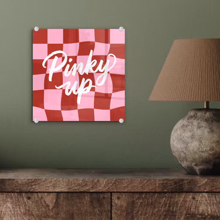Pinky up - Geblokt - Bordeauxrood plexiglas 5mm klein -sfeer3