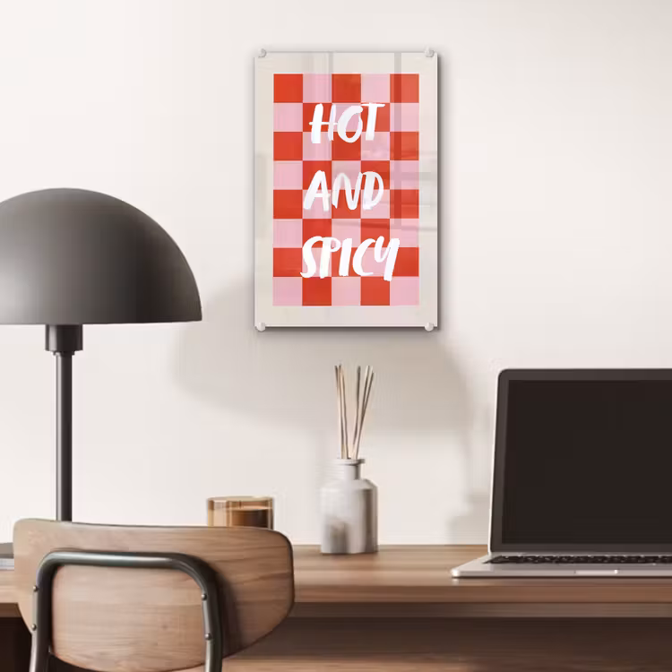 Hot - Spicy - Geruit - Rood plexiglas 5mm klein -sfeer6