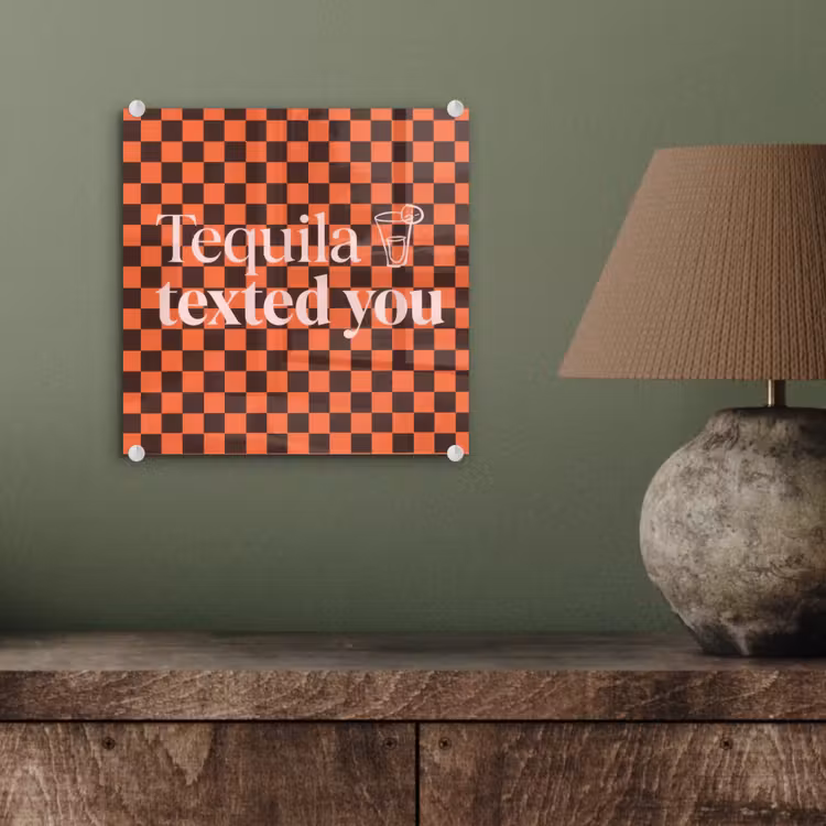Tequila texted you - Glas - Vierkanten - Oranje plexiglas 5mm klein -sfeer3
