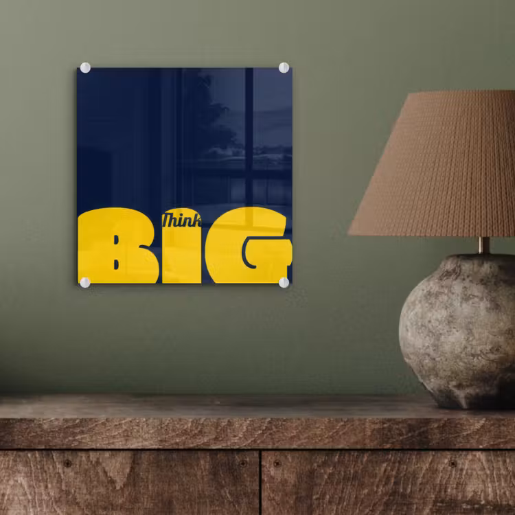 Think big - Blauw - Geel plexiglas 5mm klein -sfeer3