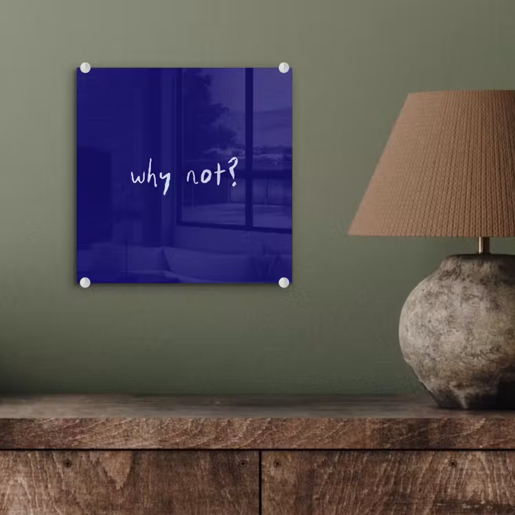 Why not - Blauw - Handgeschreven plexiglas 5mm klein -sfeer3