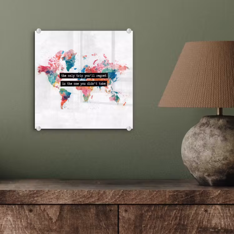 Wereldkaart - Kleurrijk - Tekst plexiglas 5mm klein -sfeer3