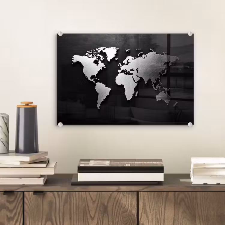 Wereldkaart - Donker - Zilver - Zwart plexiglas 5mm klein -sfeer1