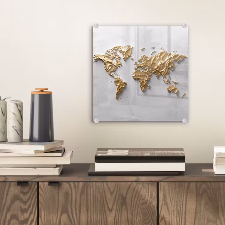 Wereldkaart - Egaal wit - Grof goud plexiglas 5mm klein -sfeer1
