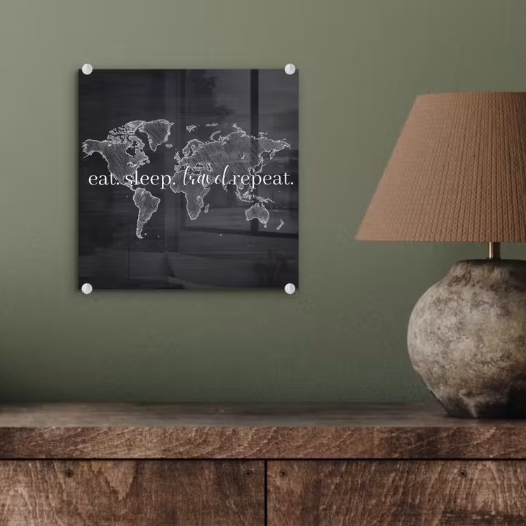Wereldkaart - Krijt - Quote - Zwart plexiglas 5mm klein -sfeer3