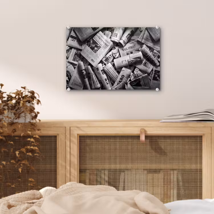 Krant - Stapel - Nieuws - Zwart-wit plexiglas 5mm klein -sfeer3
