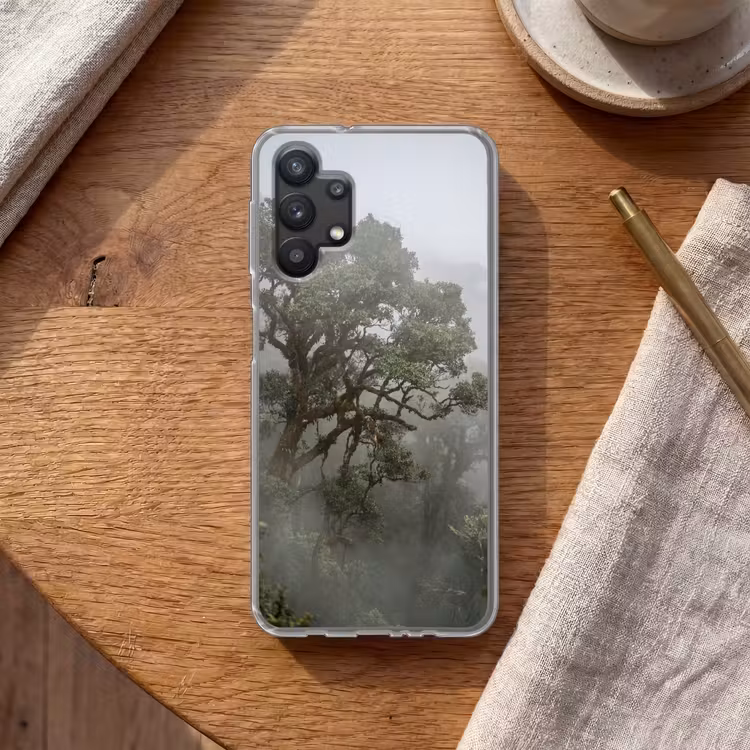Boom - Mistig - Bos - Groen - Natuur Telefoonhoesje Samsung Galaxy A32 5G klein -sfeer1