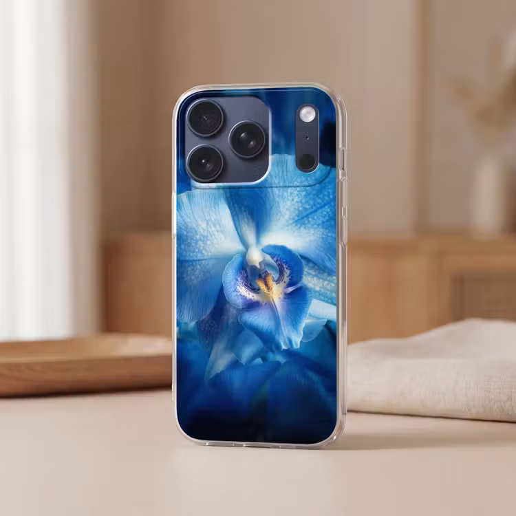 Blauw - Orchidee - Elegeant Telefoonhoesje iPhone 17 Pro klein -sfeer2
