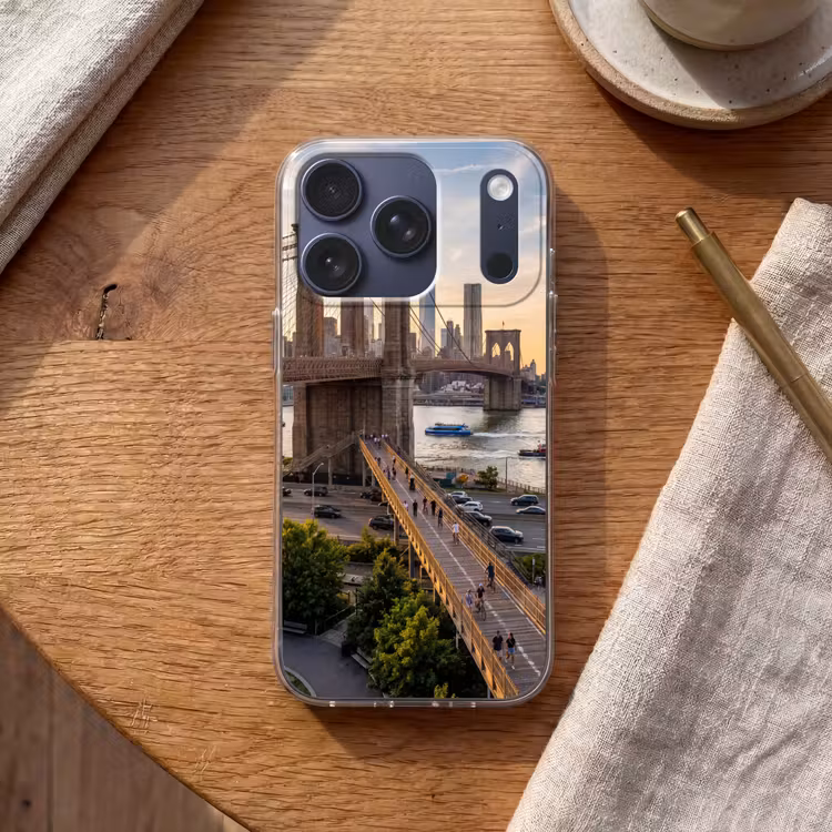 Brug - Rivier - Stad - Zonsondergang - Architectuur Telefoonhoesje iPhone 17 Pro klein -sfeer1