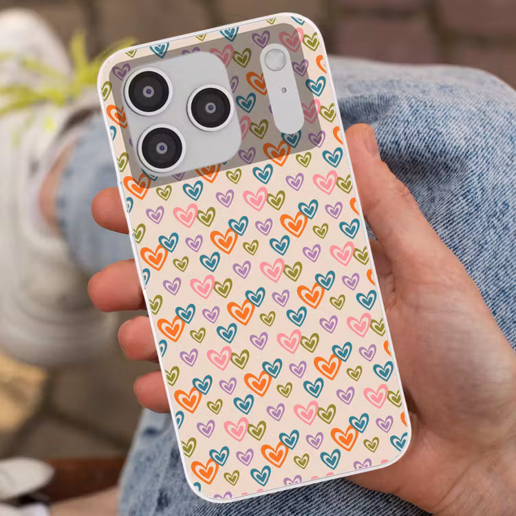 Kleurrijk - Hartjes - Patroon - Beige Telefoonhoesje iPhone 17 Pro klein 878 -sfeer2