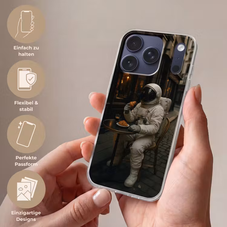 Café - Croissant - Koffie - Astronaut Telefoonhoesje iPhone 17 Pro klein -sfeer3_DE