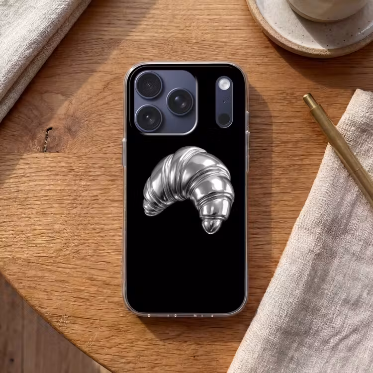 Croissant - Metaal - Zilver Telefoonhoesje iPhone 17 Pro klein -sfeer1