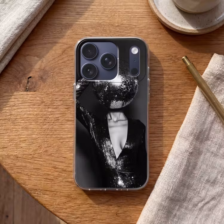 Discobal - Gezicht - Glamour - Zwart Telefoonhoesje iPhone 17 Pro klein -sfeer1