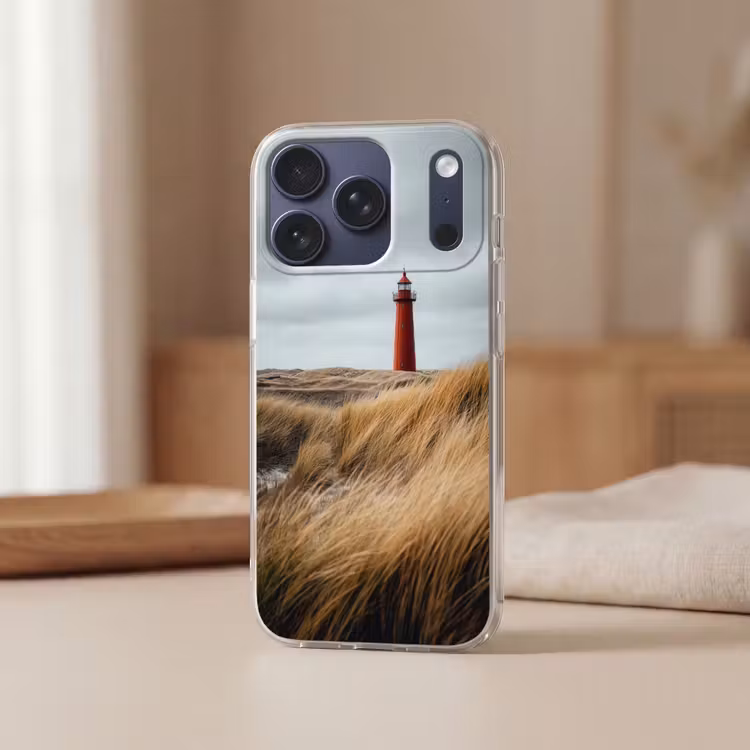 Duinen - Vuurtoren - Rood - Lucht Telefoonhoesje iPhone 17 Pro klein -sfeer2
