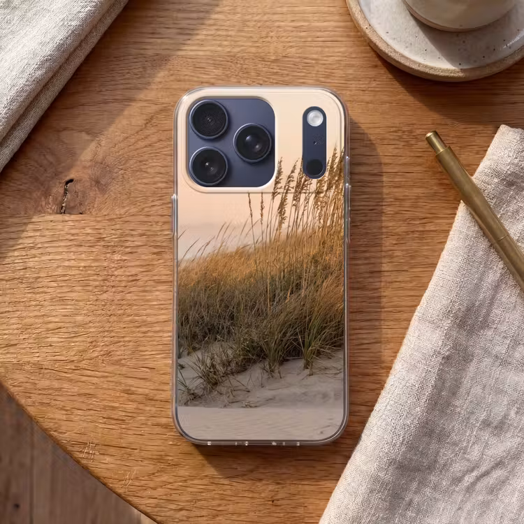 Duinlandschap - Zonsondergang - Strand Telefoonhoesje iPhone 17 Pro klein -sfeer1