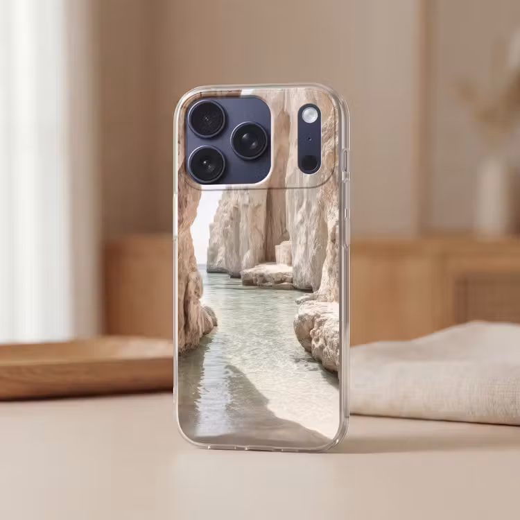 Rotsen - Zee - Zand - Kloof Telefoonhoesje iPhone 17 Pro klein -sfeer2