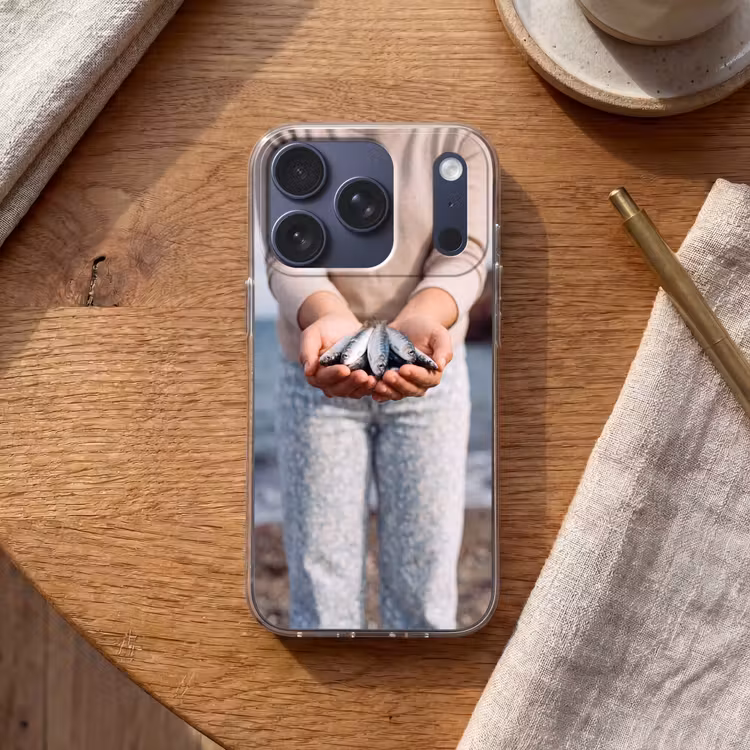 Handyhülle - Fisch – Hände – Natur - Vis - Handen - Natuur Telefoonhoesje iPhone 17 Pro klein