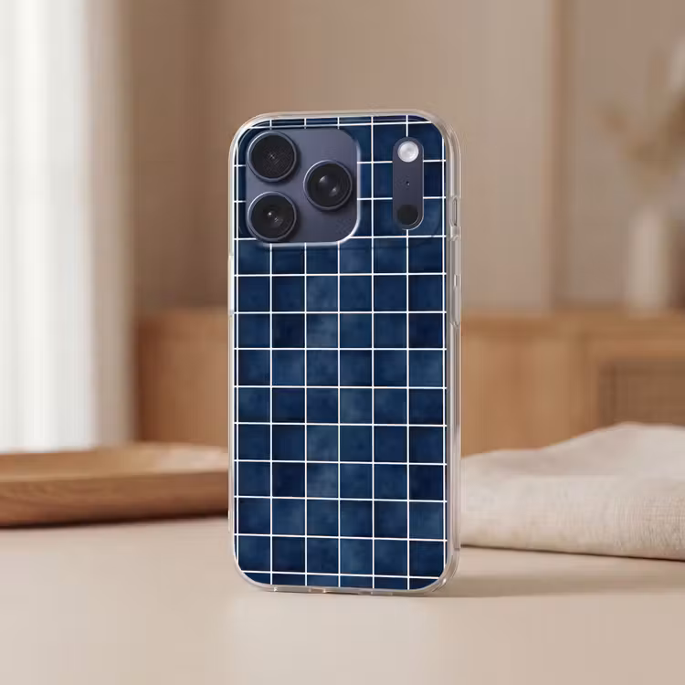 Tegel - Modern - Blauw Telefoonhoesje iPhone 17 Pro klein 878 -sfeer2