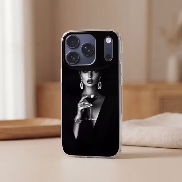 Vrouw - Cocktail - Chic Telefoonhoesje iPhone 17 Pro klein -sfeer2