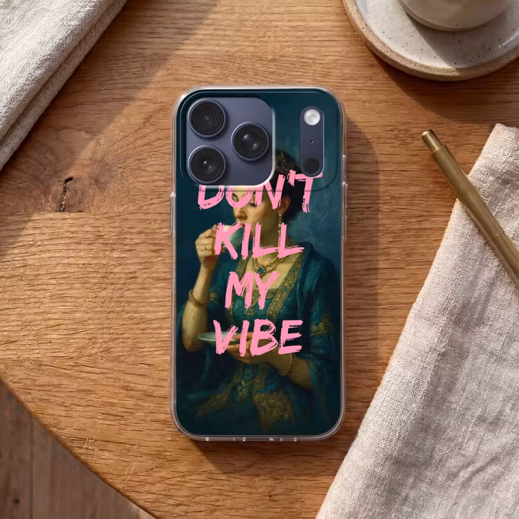 Vrouw - Portret - Kroon Telefoonhoesje iPhone 17 Pro klein -sfeer1