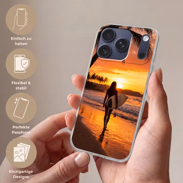 Vrouw - Surfplank - Strand - Zonsondergang - Oranje Telefoonhoesje iPhone 17 Pro klein -sfeer3_DE
