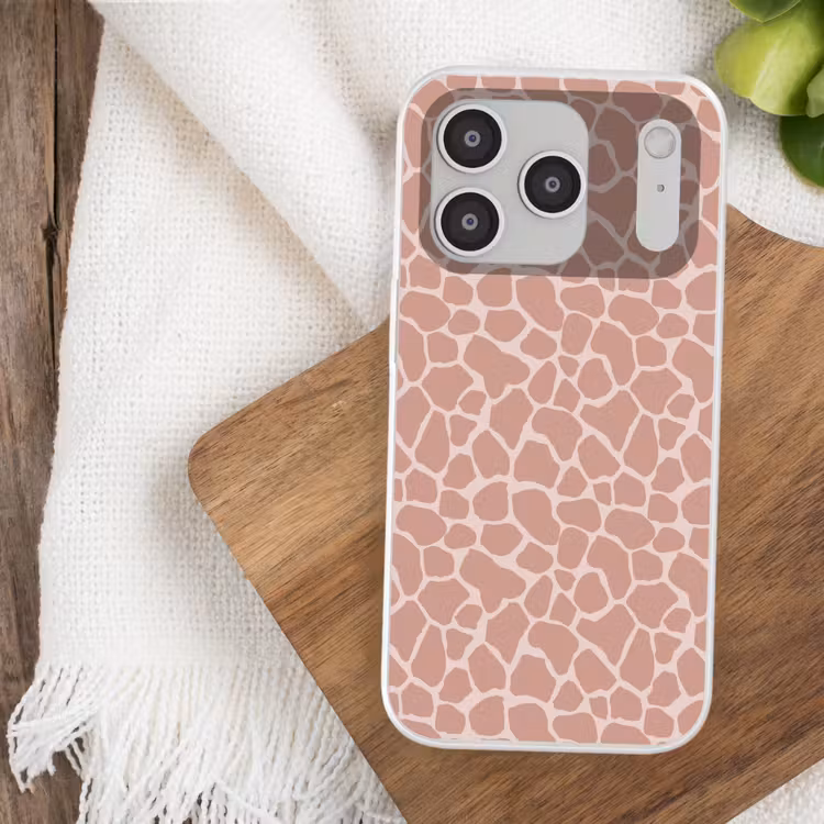 Giraffe - Lichtroze - Warm - Roze Telefoonhoesje iPhone 17 Pro klein 878 -sfeer1