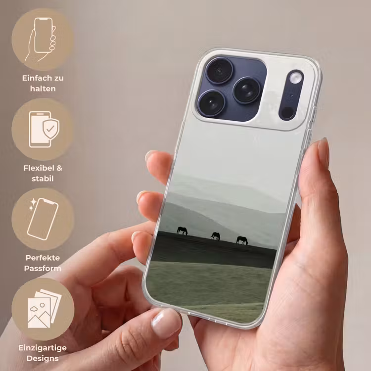 Grijs - Berg - Paarden Telefoonhoesje iPhone 17 Pro klein -sfeer3_DE